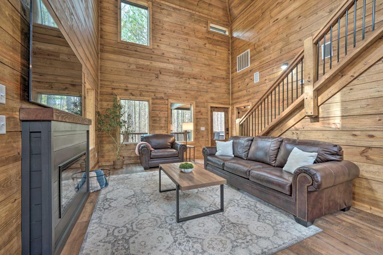 Sutton Ridge Cabin Rental Hot Tub And Swing Set! Broken Bow Dış mekan fotoğraf