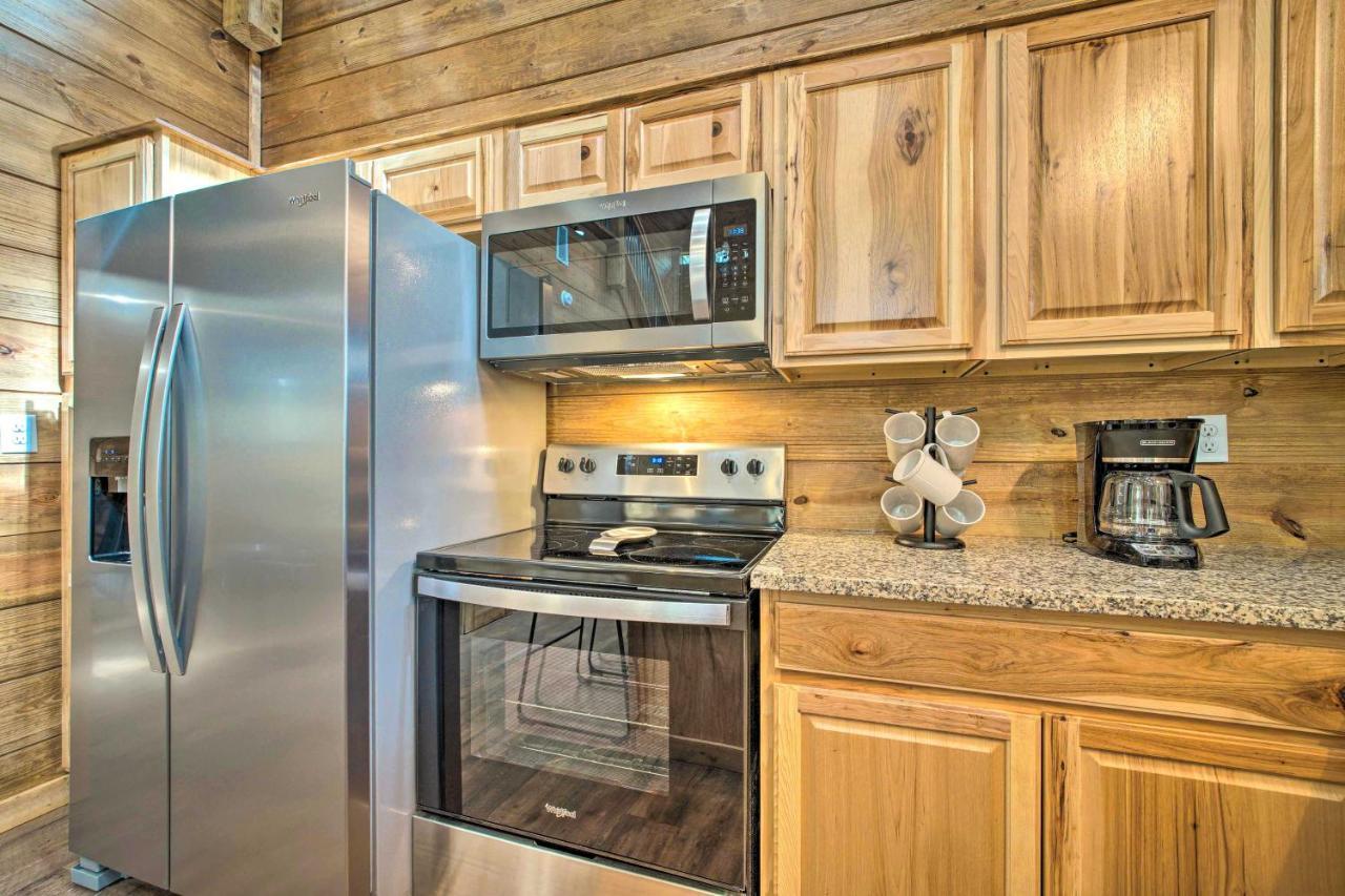 Sutton Ridge Cabin Rental Hot Tub And Swing Set! Broken Bow Dış mekan fotoğraf