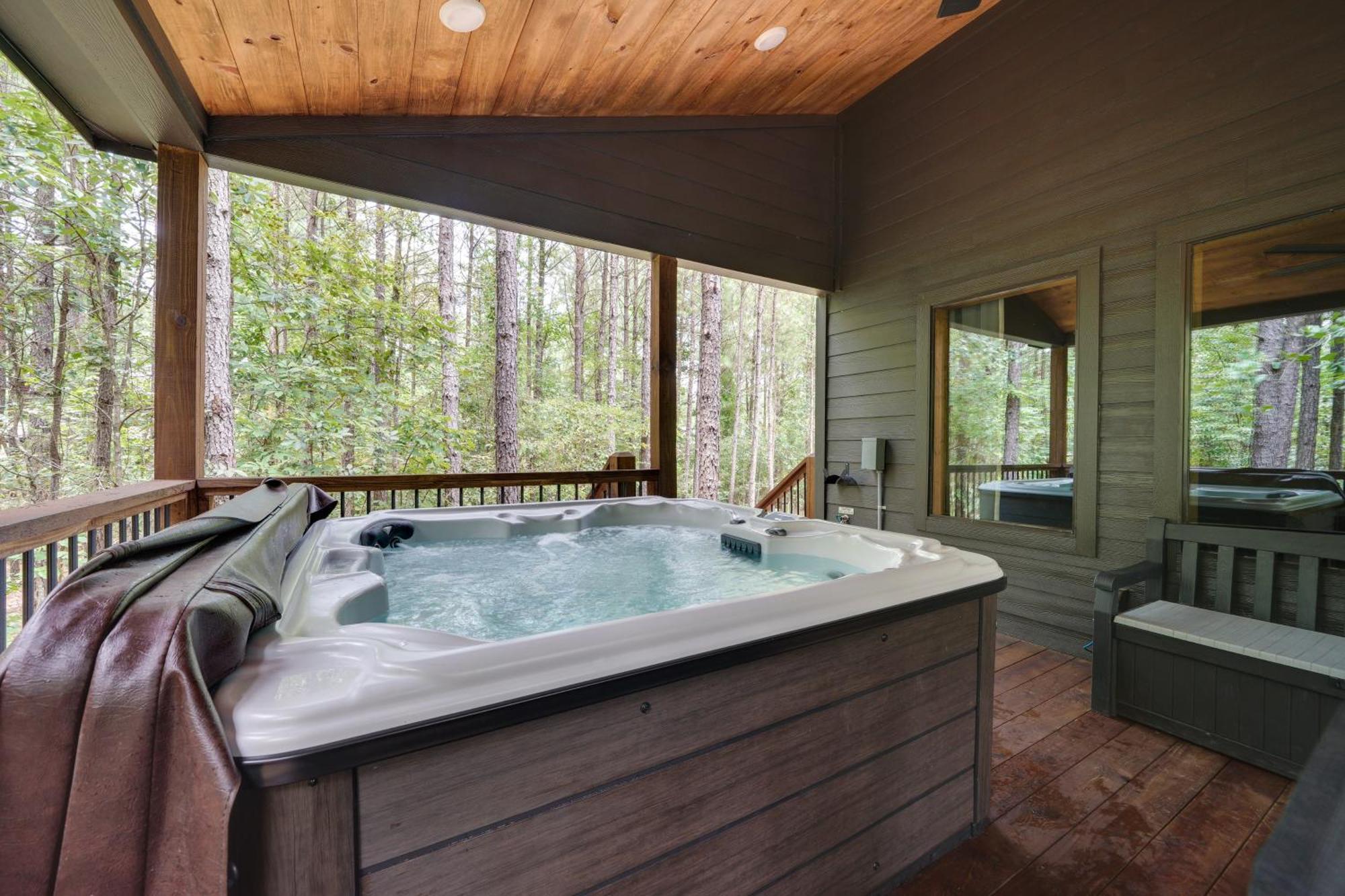 Sutton Ridge Cabin Rental Hot Tub And Swing Set! Broken Bow Dış mekan fotoğraf