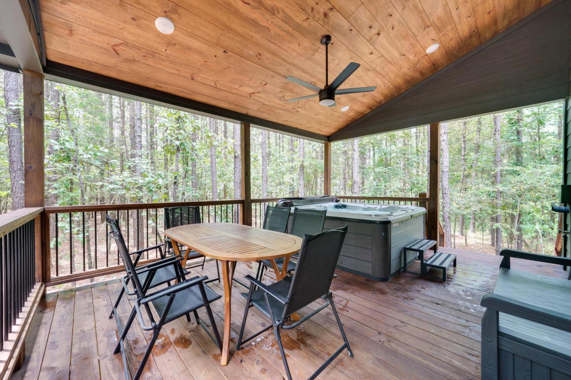 Sutton Ridge Cabin Rental Hot Tub And Swing Set! Broken Bow Dış mekan fotoğraf