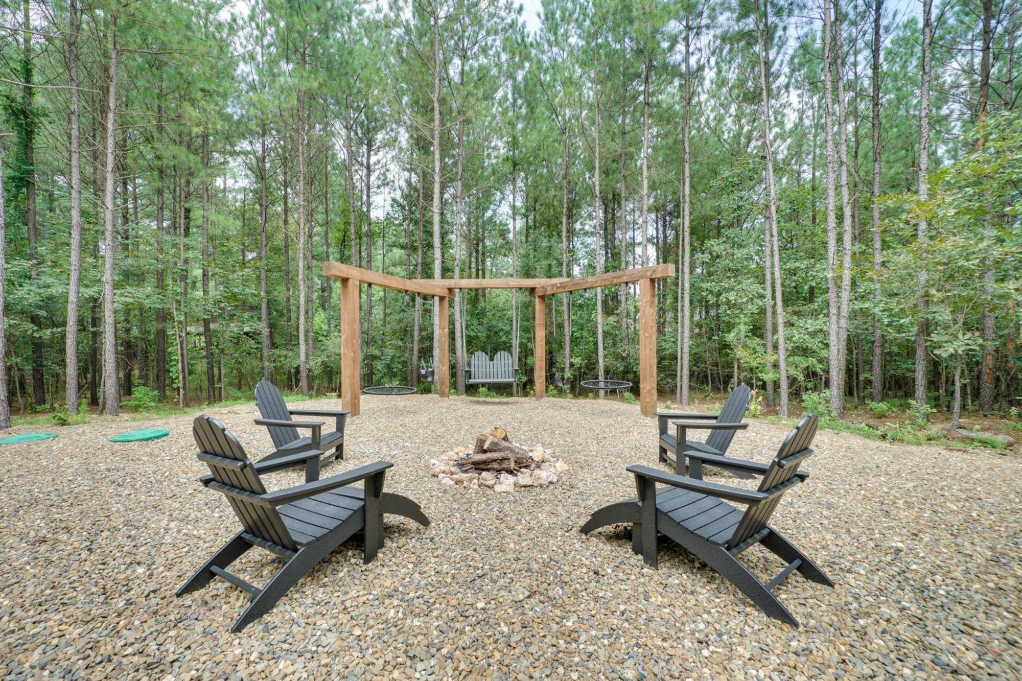 Sutton Ridge Cabin Rental Hot Tub And Swing Set! Broken Bow Dış mekan fotoğraf