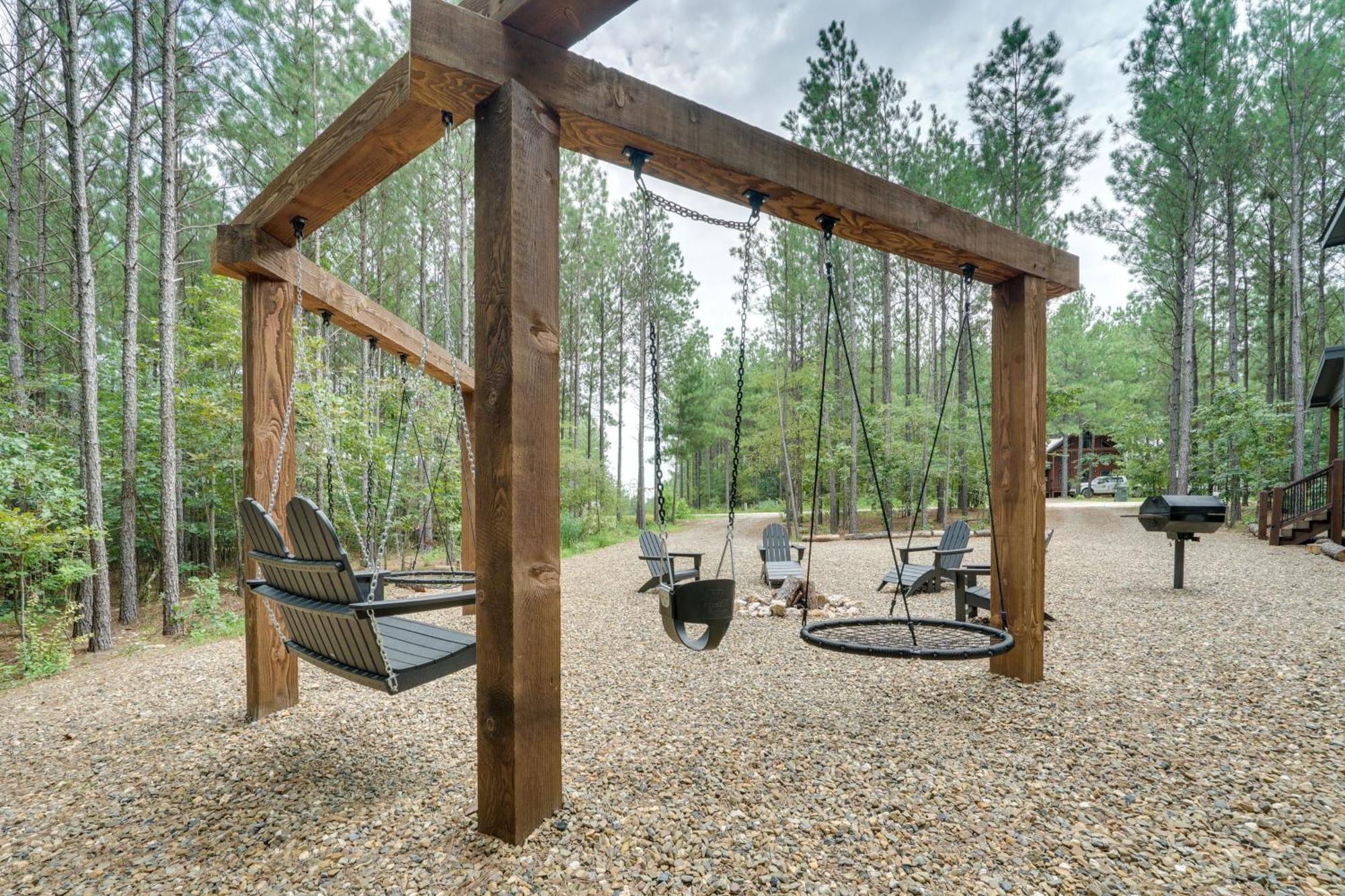 Sutton Ridge Cabin Rental Hot Tub And Swing Set! Broken Bow Dış mekan fotoğraf