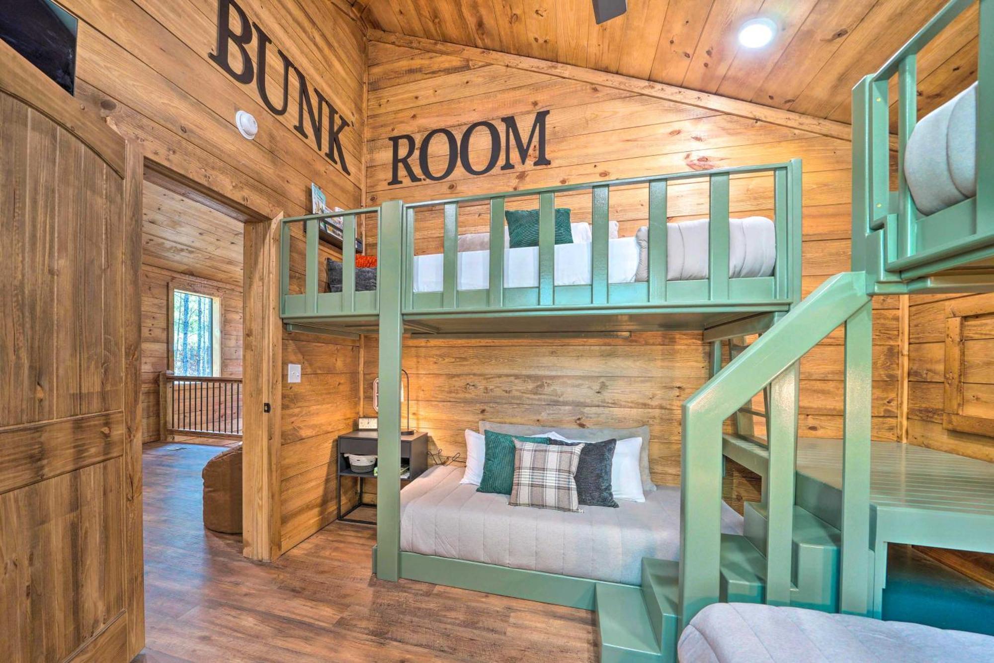 Sutton Ridge Cabin Rental Hot Tub And Swing Set! Broken Bow Dış mekan fotoğraf
